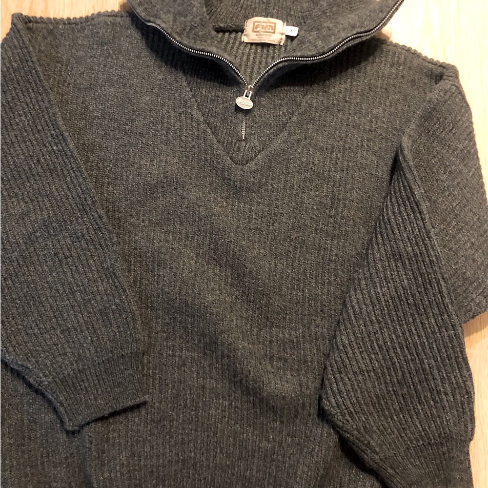 Sweater gray colour size XL